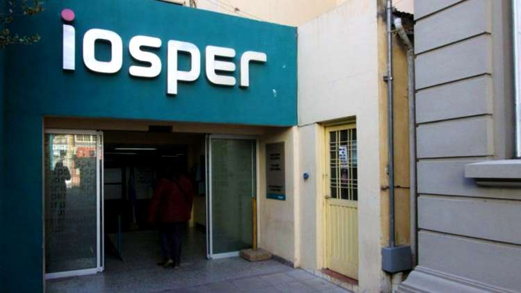 Trabajadores municipales se organizan para frenar la disolución del Iosper