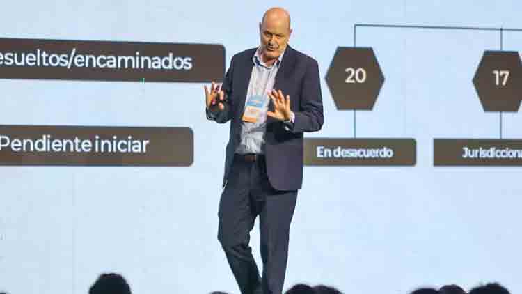 Sturzenegger dispara contra empresarios por la reforma laboral: ' Tienen libertad, pero no hicieron nada' 