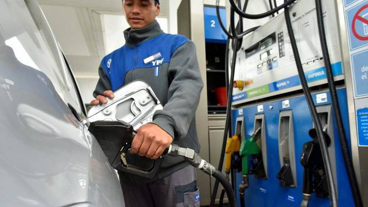 Nueva actualización parcial de los impuestos al combustible: cómo afectará los precios a la nafta y el gasoil