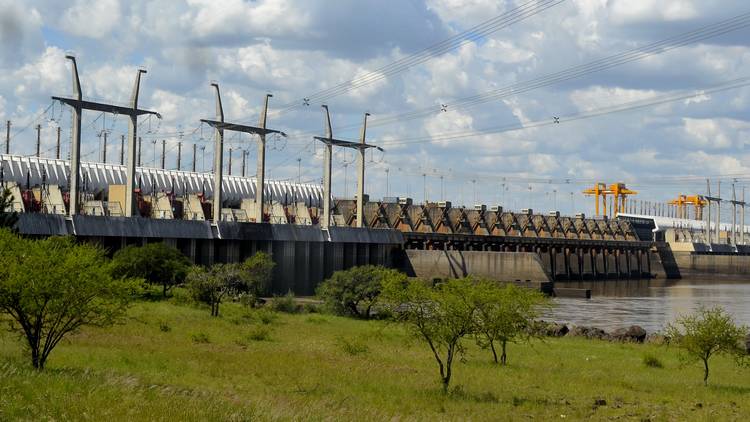 Dieron detalles del ambicioso plan de renovación de las turbinas de Salto Grande