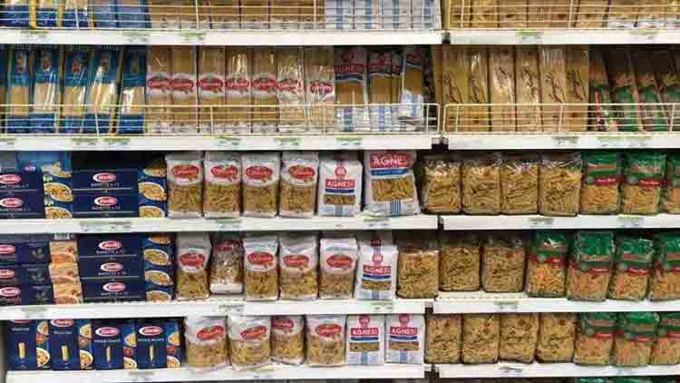 Coto, Día y Carrefour: novedosa explosión de importados en los grandes supermercados