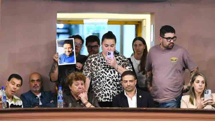 Murió por picadura de abeja y su familia busca una ley para que no vuelva a pasarle a nadie