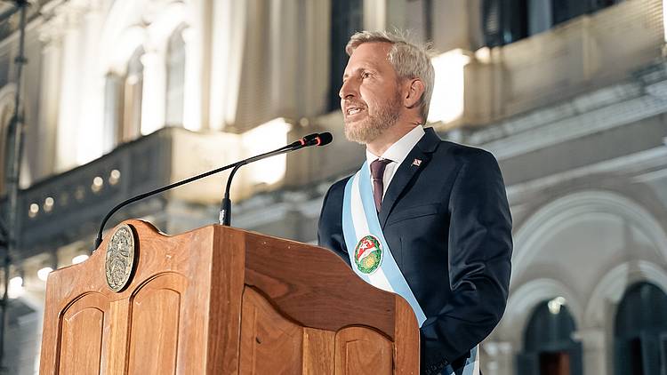 Frigerio promulgó la ley que reconoce nuevas comunas y “amplía la autonomía local”