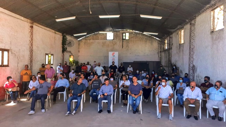 Reunión de Convergencia radical en el Comité de Villaguay.
