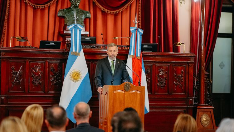 Presupuesto 2025: Frigerio anunció la baja del déficit provincial