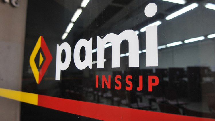 Gremios de Entre Ríos impulsan amparo para que el PAMI restituya la medicación gratis a jubilados