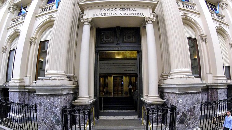 Las provincias tienen importantes vencimientos de deuda y el BCRA sigue de cerca sus emisiones