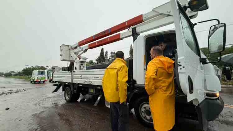 Operativo tras inclemencias del tiempo en Paraná: despliegan acciones de contingencia