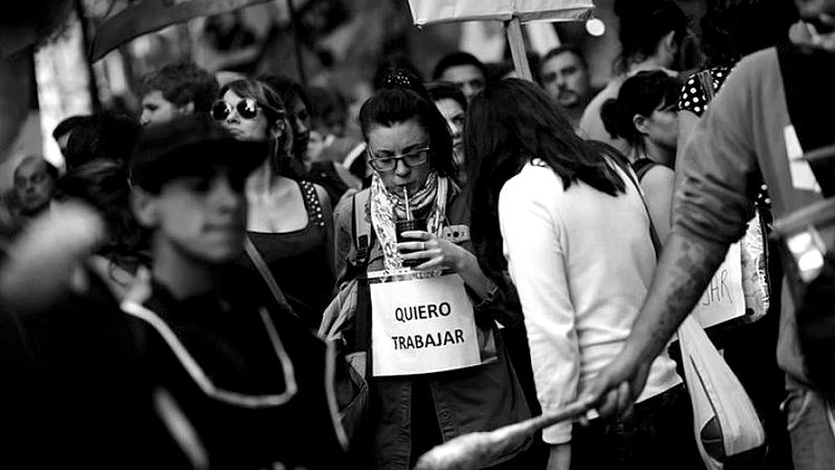Desempleo, informalidad y caída salarial: 4 datos sobre el mercado laboral argentino en el Día de San Cayetano
