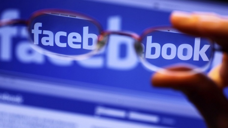 Facebook tiene información de 2.000 millones de personas y se los vende a los anunciantes.